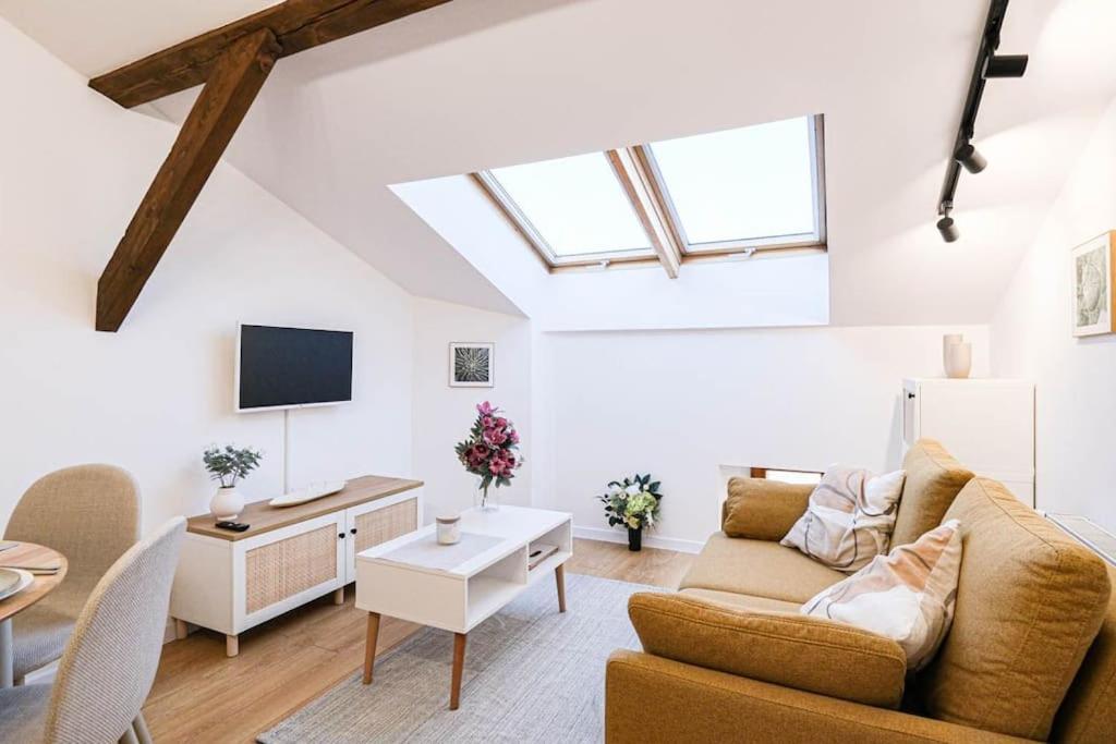 Cozy Loft Under The Wawel Sky Apartment Krakow Bagian luar foto